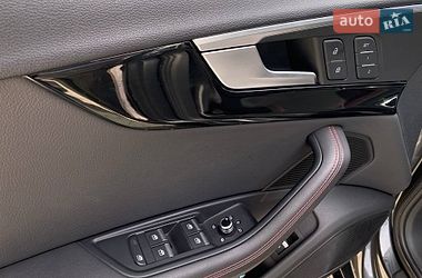 Седан Audi A4 2019 в Львове