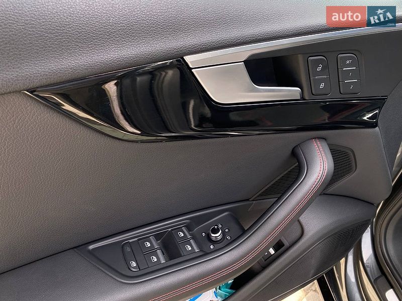 Седан Audi A4 2019 в Львове