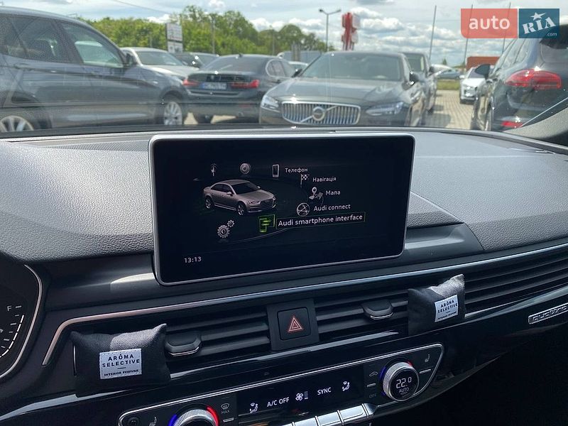 Седан Audi A4 2019 в Львове
