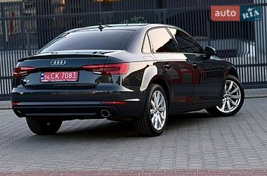 Седан Audi A4 2017 в Львове