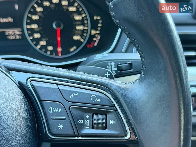 Седан Audi A4 2017 в Львове