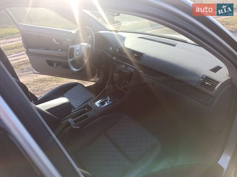 Седан Audi A4 2001 в Переяславі