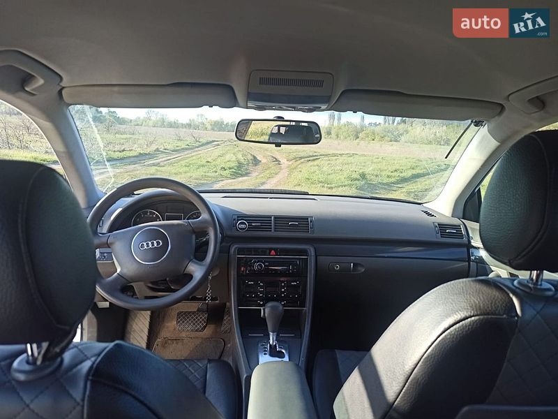 Седан Audi A4 2001 в Переяславі
