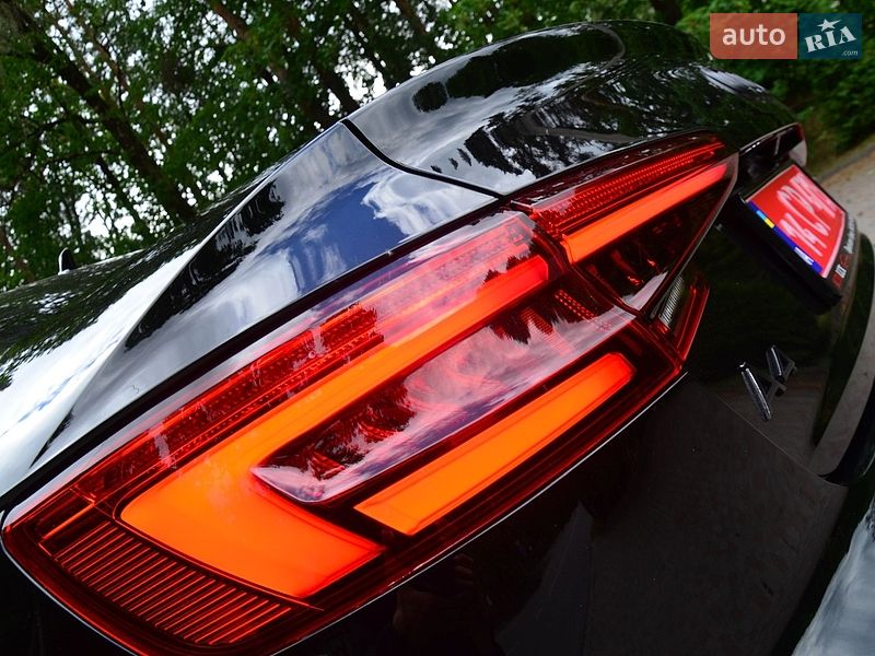 Седан Audi A4 2017 в Трускавці