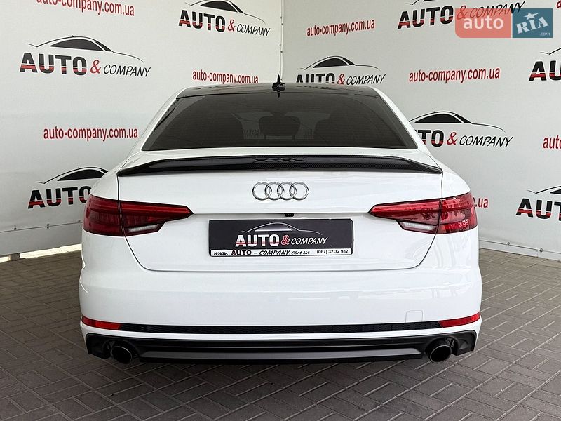 Седан Audi A4 2016 в Львове