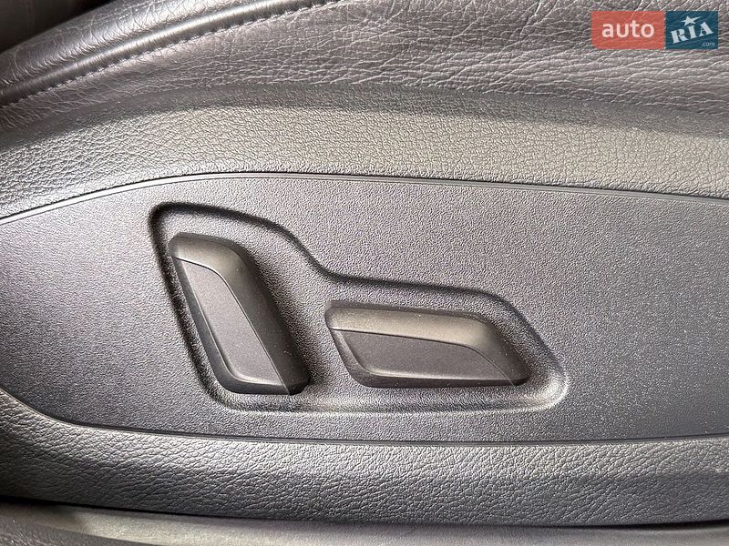 Седан Audi A4 2016 в Львове