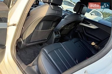 Седан Audi A4 2015 в Стрые