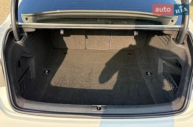 Седан Audi A4 2015 в Стрые
