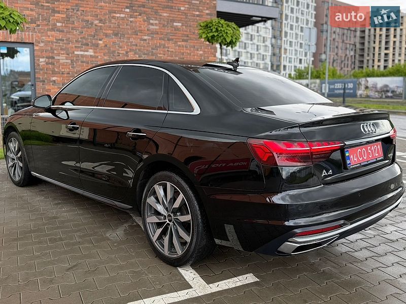 Седан Audi A4 2022 в Києві