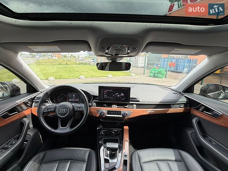 Седан Audi A4 2022 в Києві
