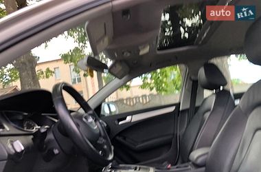 Седан Audi A4 2015 в Ровно