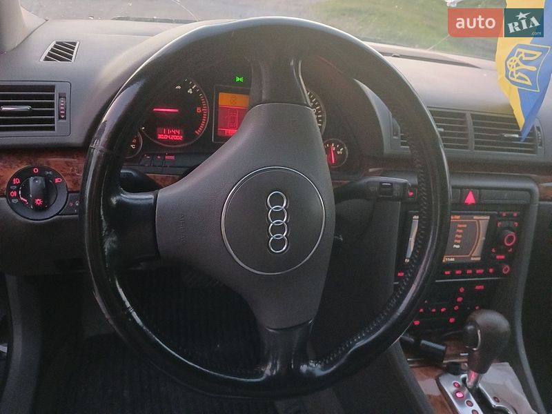 Универсал Audi A4 2002 в Черняхове