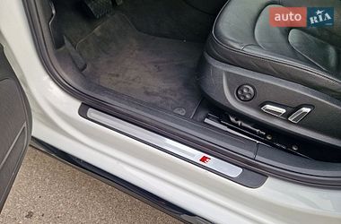 Седан Audi A4 2014 в Виннице