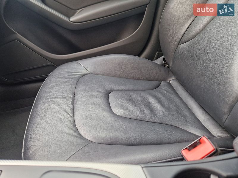Седан Audi A4 2014 в Виннице