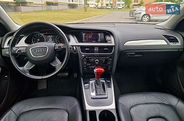 Седан Audi A4 2014 в Виннице