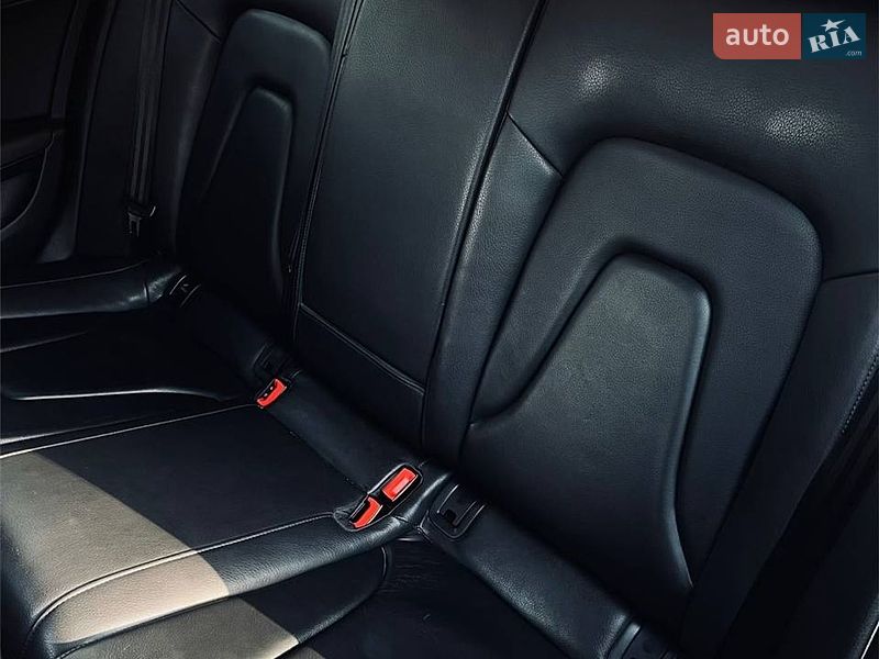 Седан Audi A4 2015 в Шишаки