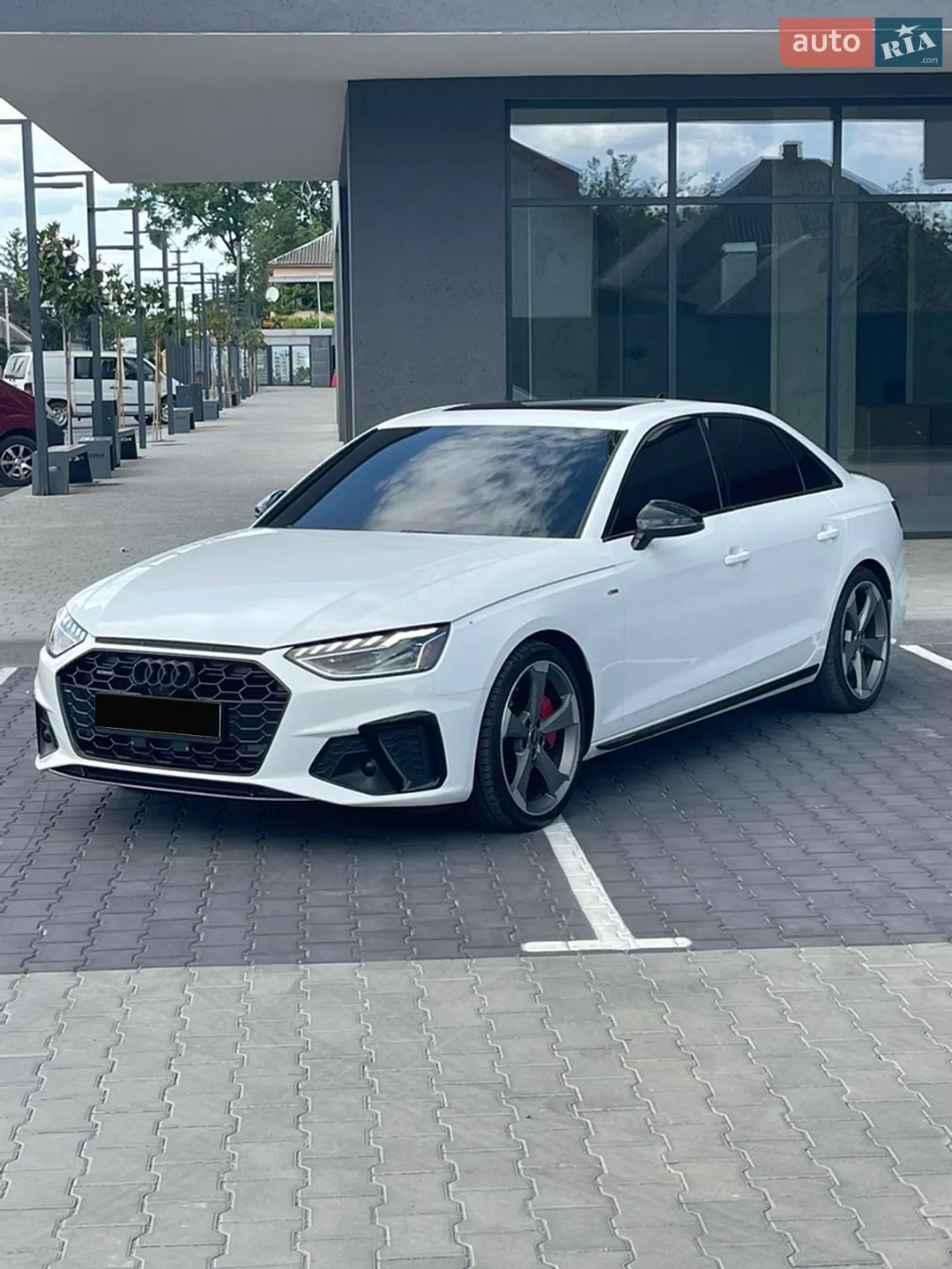2023 Audi A4 - фото 1