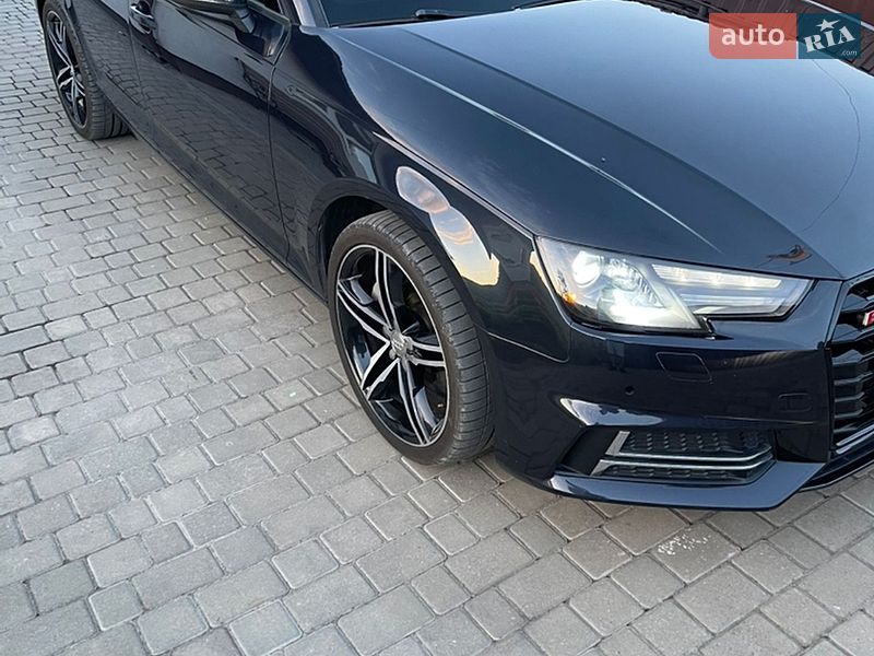 Седан Audi A4 2017 в Луцке