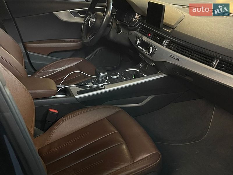 Седан Audi A4 2017 в Луцке