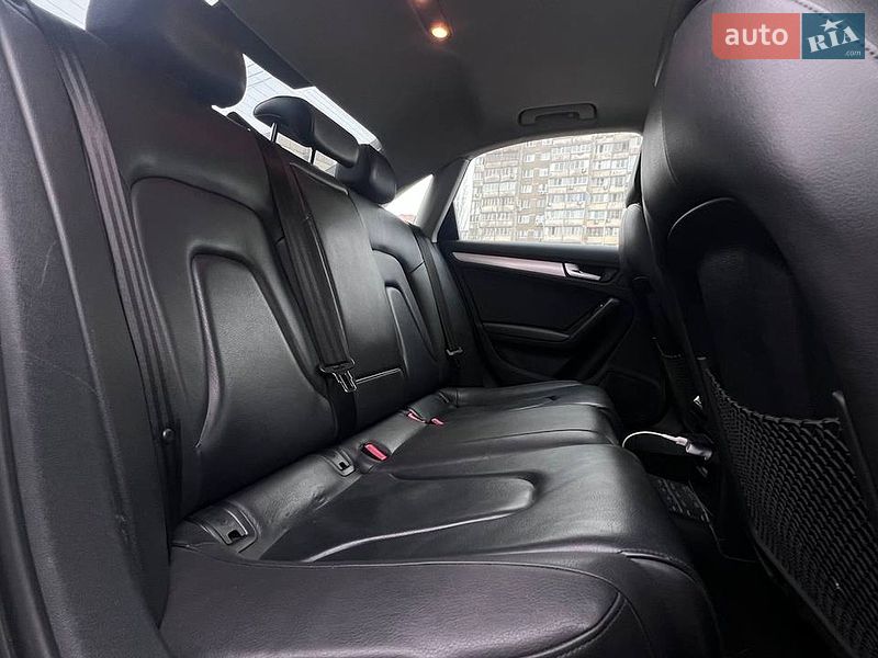 Седан Audi A4 2015 в Києві