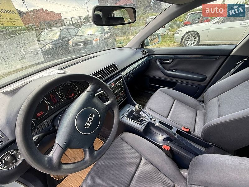 Седан Audi A4 2001 в Луцке