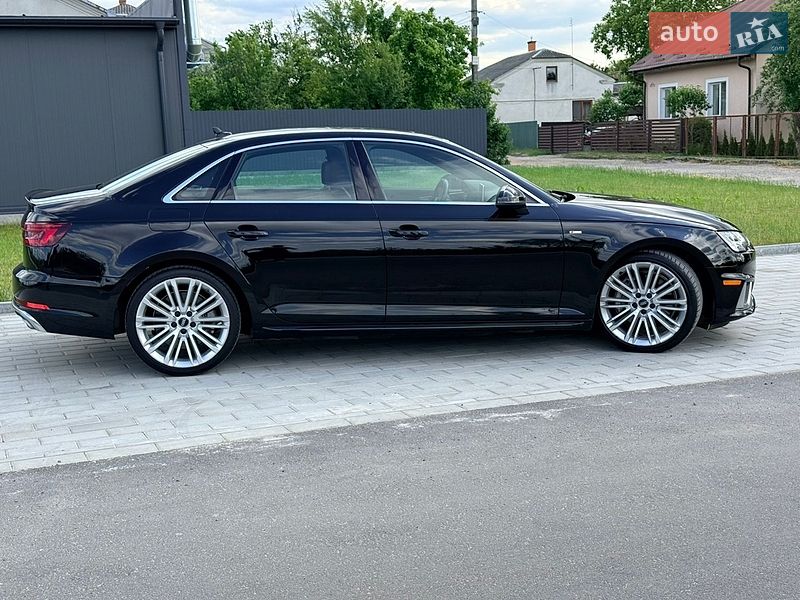 Седан Audi A4 2019 в Львові