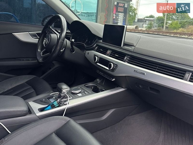 Седан Audi A4 2017 в Івано-Франківську
