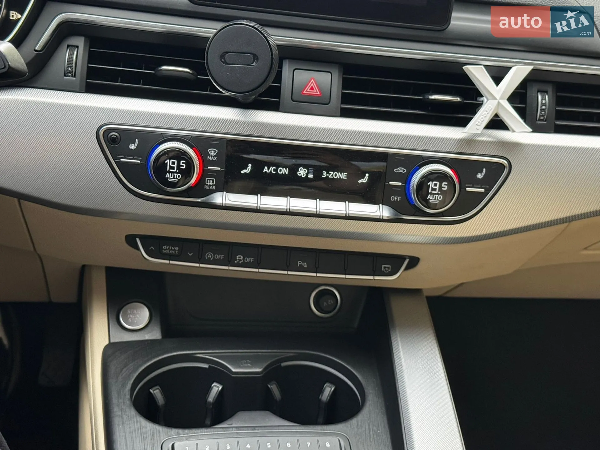 2016 Audi A4 - мініатюра 21
