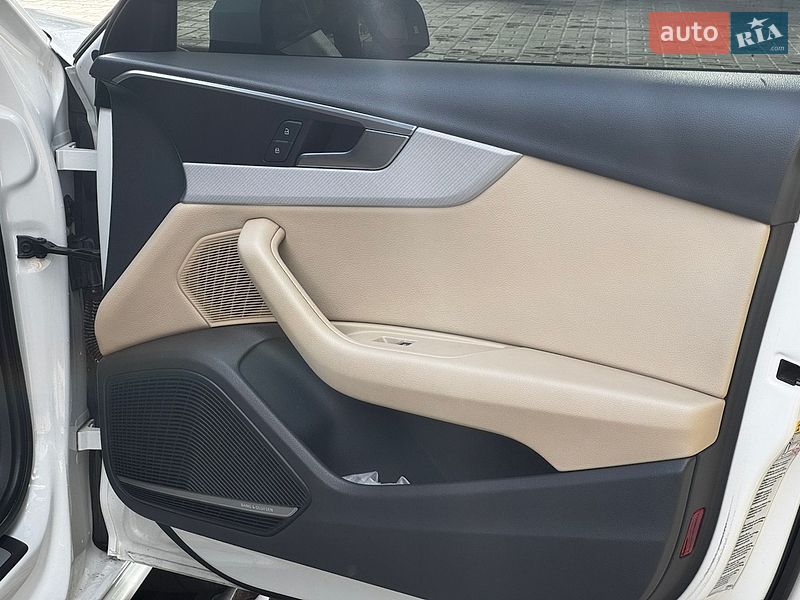 Седан Audi A4 2016 в Дніпрі