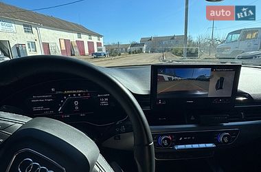 Седан Audi A4 2022 в Виннице