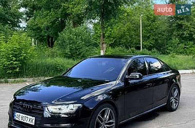 Седан Audi A4 2014 в Харкові