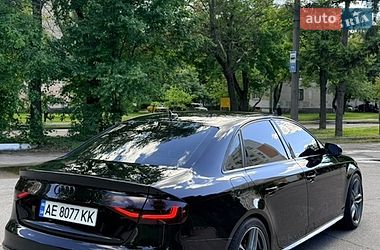 Седан Audi A4 2014 в Харкові