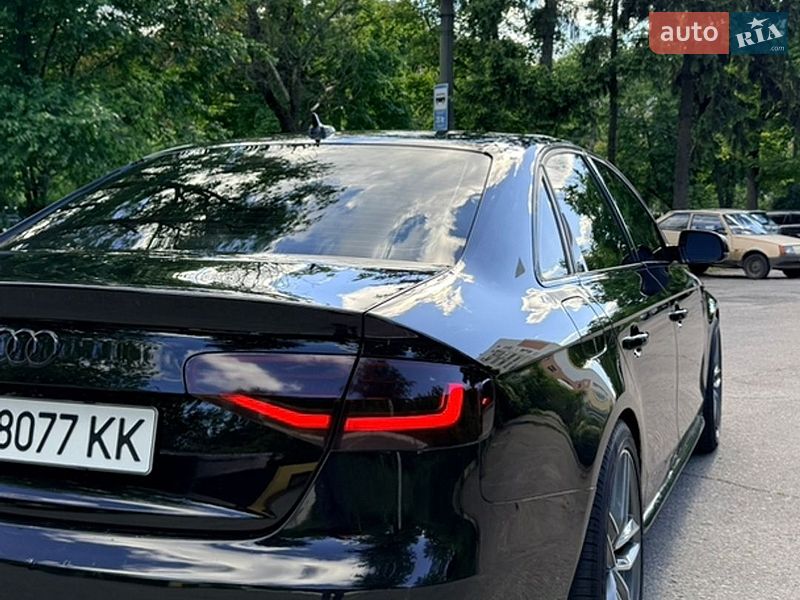 Седан Audi A4 2014 в Харкові