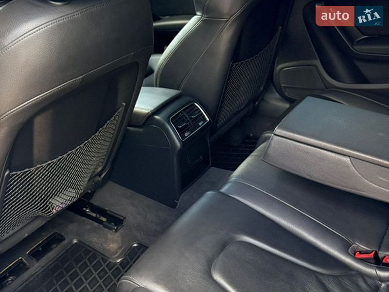 Седан Audi A4 2014 в Харкові