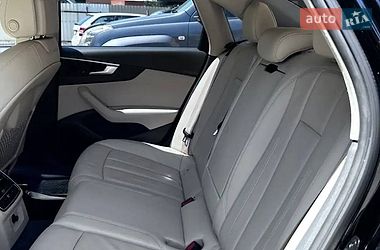 Седан Audi A4 2018 в Києві