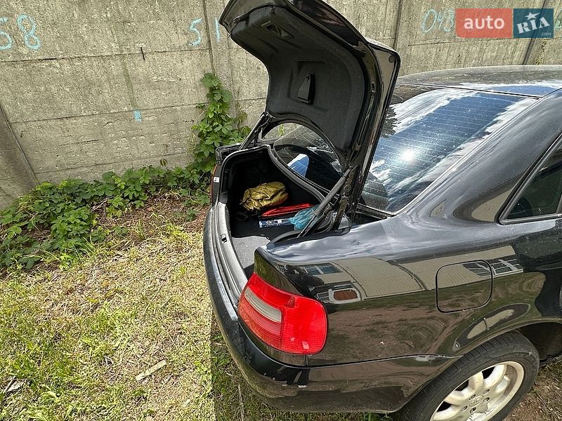 Седан Audi A4 1999 в Чернігові