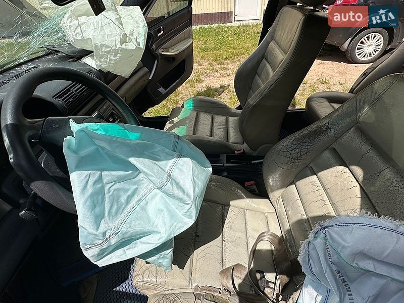 Седан Audi A4 1999 в Чернігові
