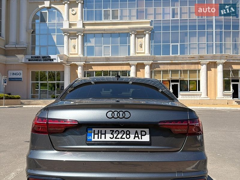 Седан Audi A4 2023 в Одессе