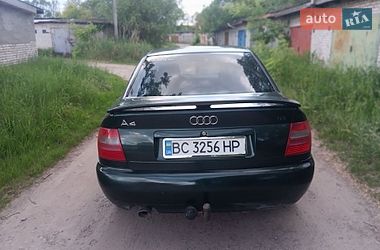Седан Audi A4 1997 в Бродах