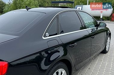 Седан Audi A4 2013 в Львові