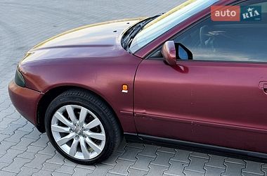 Седан Audi A4 1998 в Черновцах