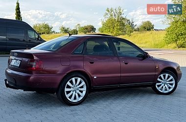 Седан Audi A4 1998 в Черновцах