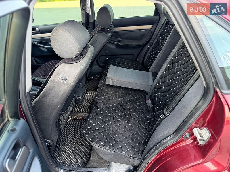 Седан Audi A4 1998 в Черновцах