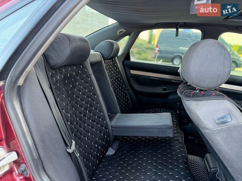 Седан Audi A4 1998 в Черновцах