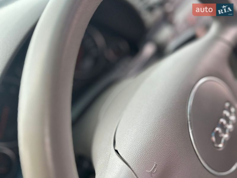 Универсал Audi A4 2002 в Львове