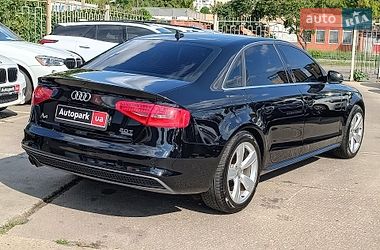 Седан Audi A4 2015 в Харкові