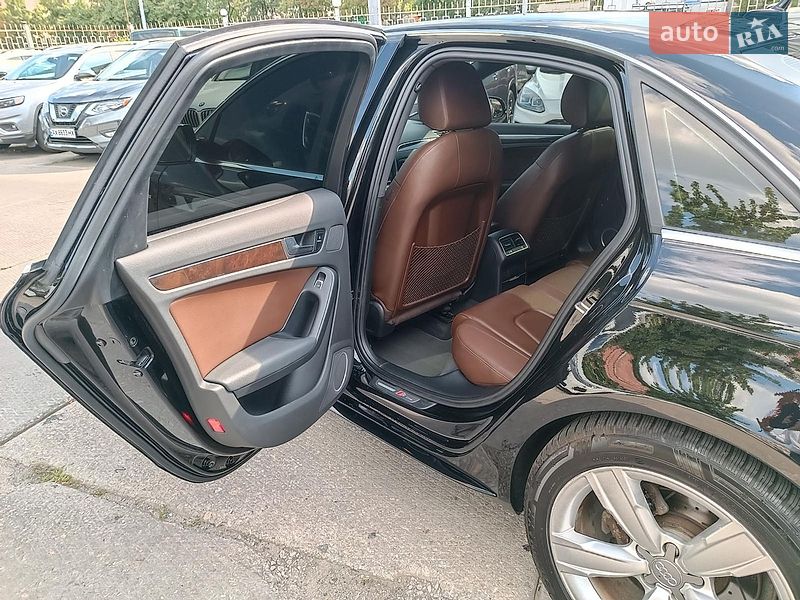 Седан Audi A4 2015 в Харкові