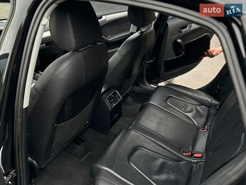 Седан Audi A4 2015 в Любарі