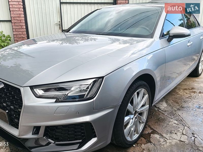Седан Audi A4 2017 в Черкасах