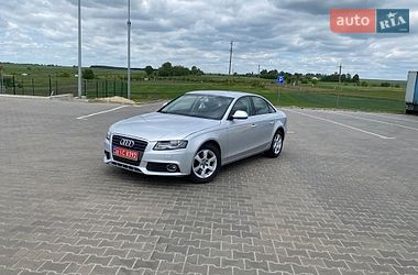 Седан Audi A4 2009 в Горохові